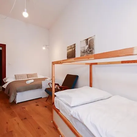 Apartment Lots Of Space Near The Presidential Palace *