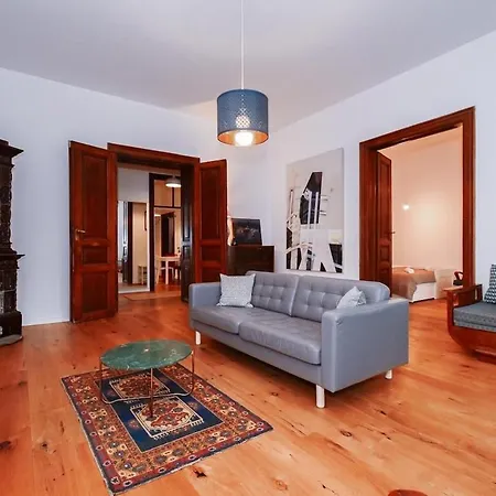 Lots Of Space Near The Presidential Palace Apartment Pressburg