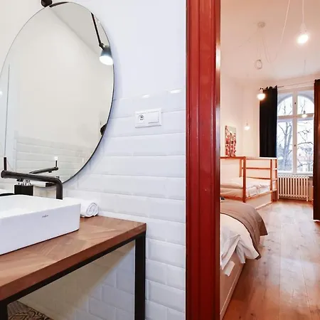 Apartment Lots Of Space Near The Presidential Palace