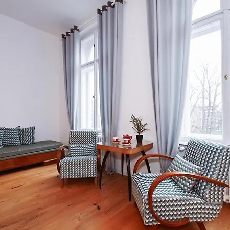 Apartment Lots Of Space Near The Presidential Palace Pressburg