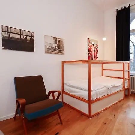 Lots Of Space Near The Presidential Palace Apartament