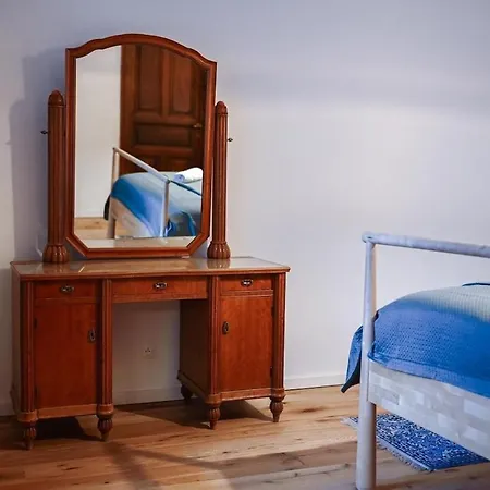 Lots Of Space Near The Presidential Palace *